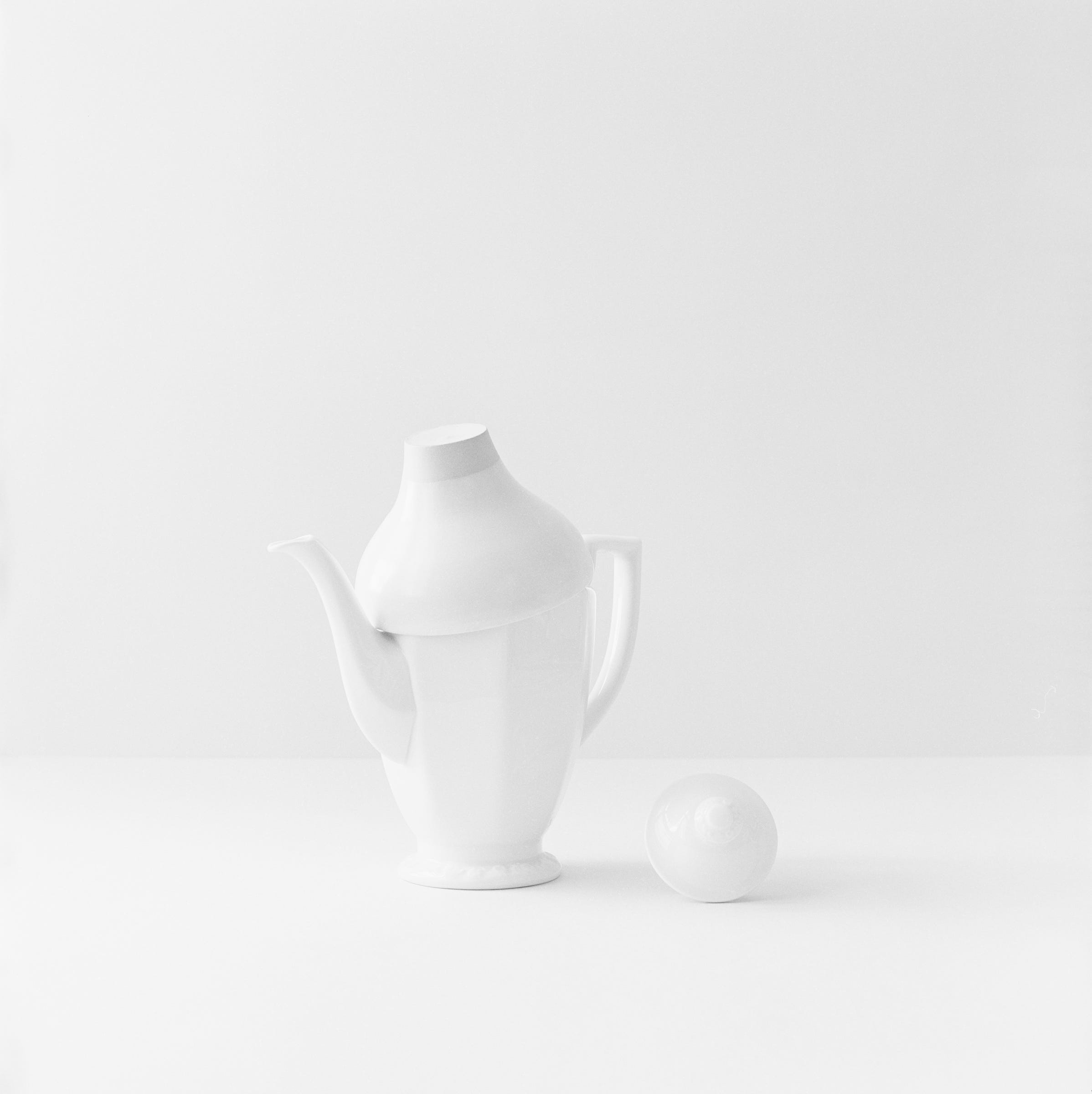 tabula rasa, still life photography, gelatin-silver paper, 2019/2022